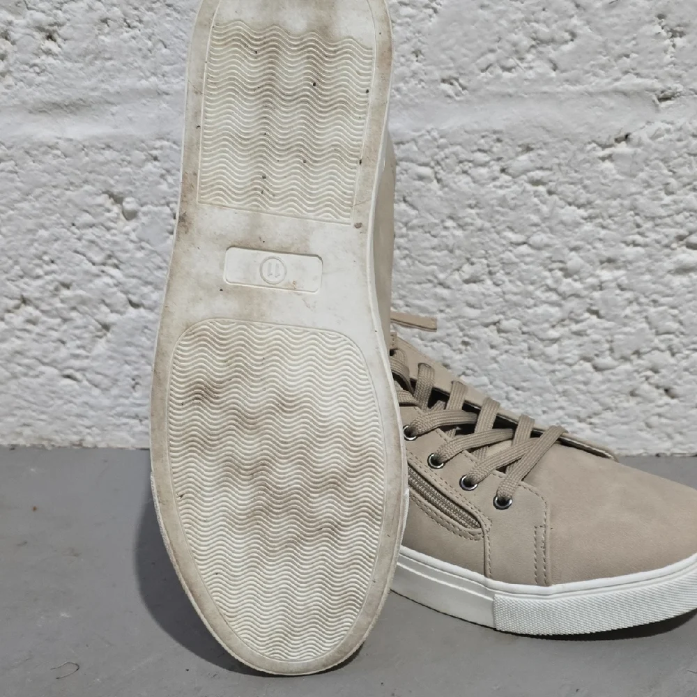 Beige Hybrid Sneakers - Picture 6 of 8